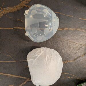 Haakaa 2 ladybugs portable breast milk collectors